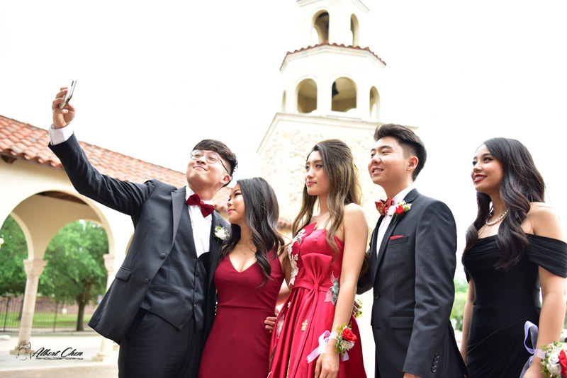 prom group taking selfie